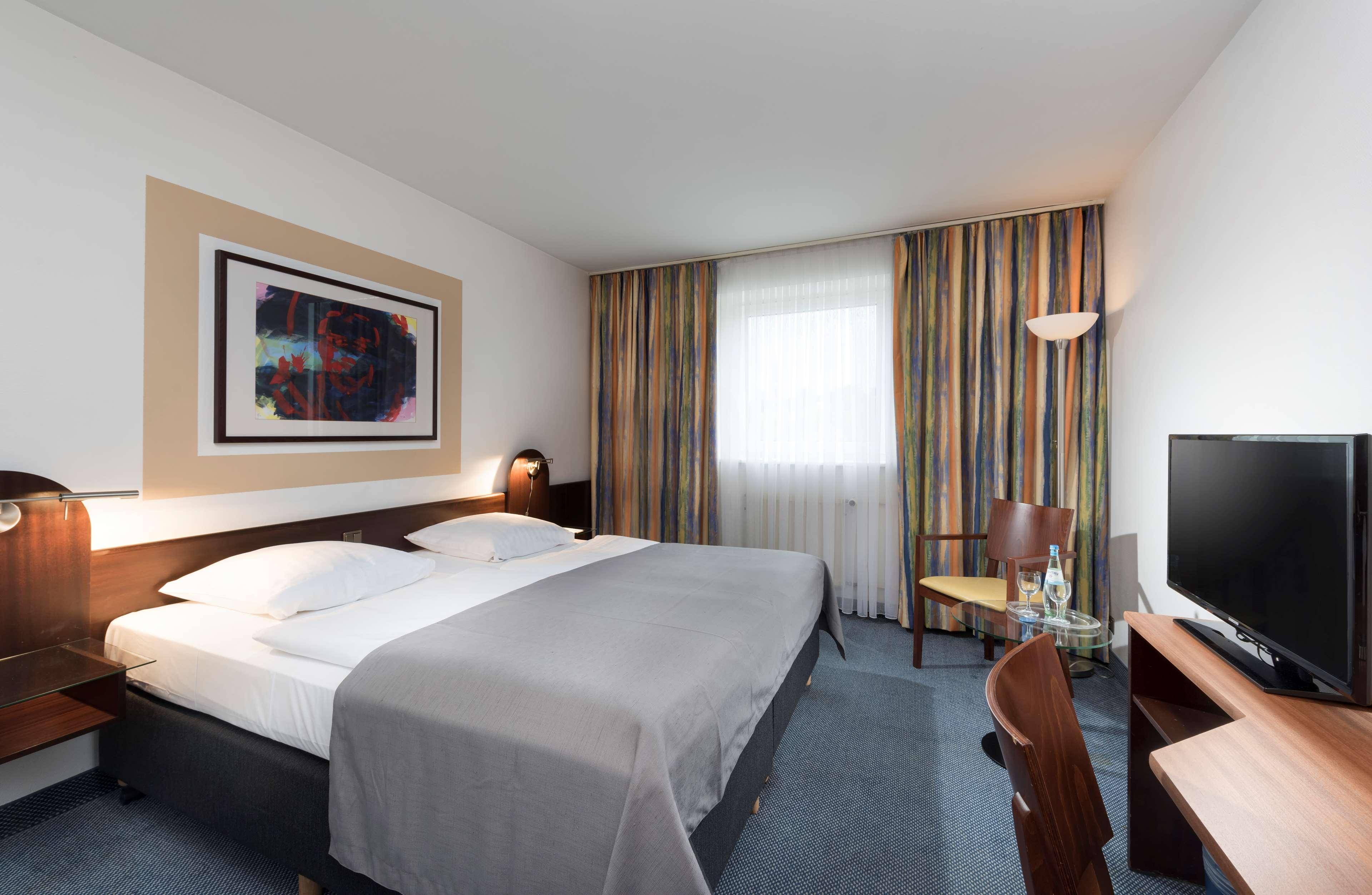 Ramada By Wyndham Flensburg City Exterior foto
